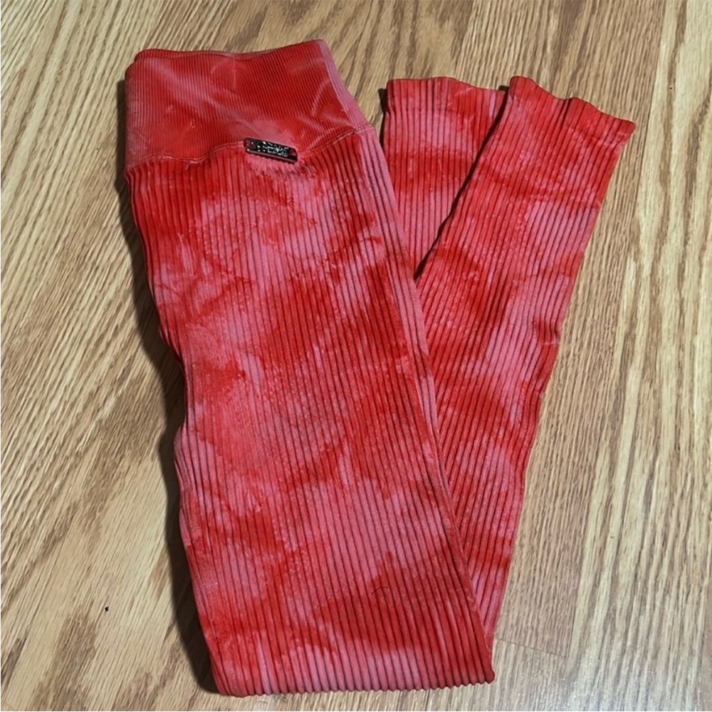 Vibrant Red Ribbed Leggings